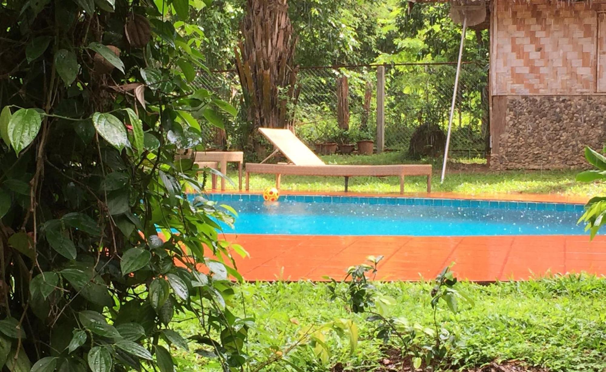 Hotel Sang Tong Huts Mae Hong Son Exterior foto