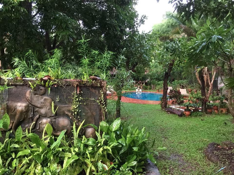 Hotel Sang Tong Huts Mae Hong Son Exterior foto